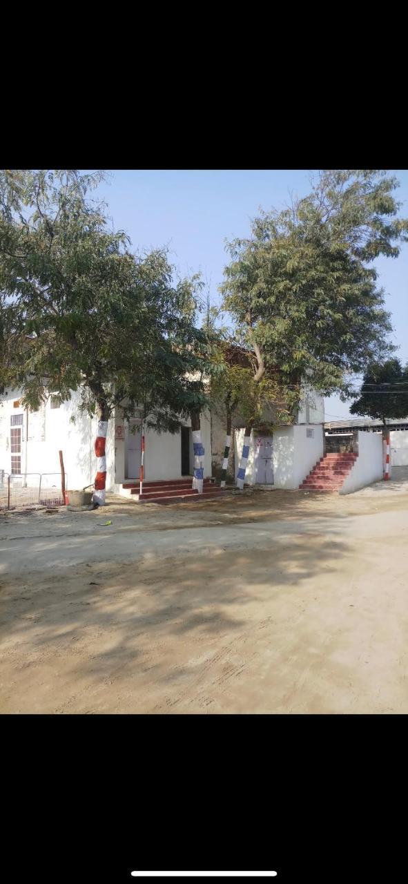 Nature Resort Agra  Bagian luar foto
